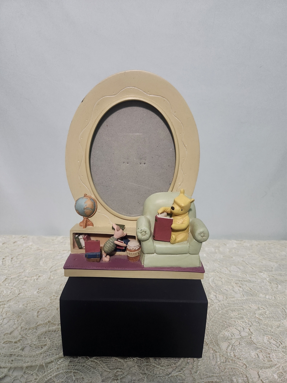Disney Winnie The Pooh Michel & Co. Reading Oval Nursery Frame. Pooh's Library